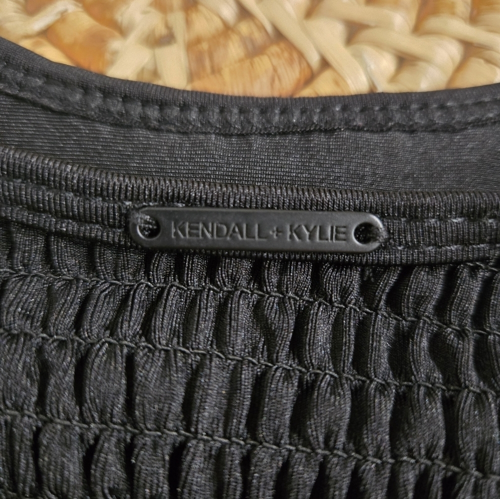 Kendall + Kylie Black Ribbed Bralette Medium - Picture 4 of 5